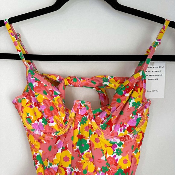 NWT For Love & Lemons‎ XS Floral Zinnia Print Tie Back One Piece Swimsuit Cheeky - Picture 5 of 11